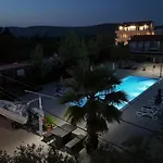 キャンプ場 Mobile Homes Sara - Camping Turanj , Adriatic , Dalmatia