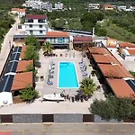 Mobile Homes Sara - Camping Turanj , Adriatic , Dalmatia キャンプ場 トゥラニ