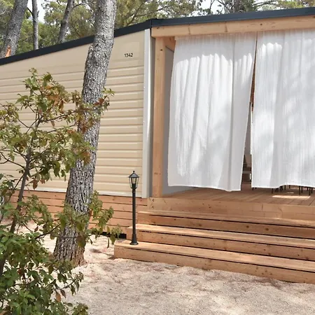 Mobile Homes Sara - Camping Basko Polje , Adriatic , Dalmatia Baška Voda