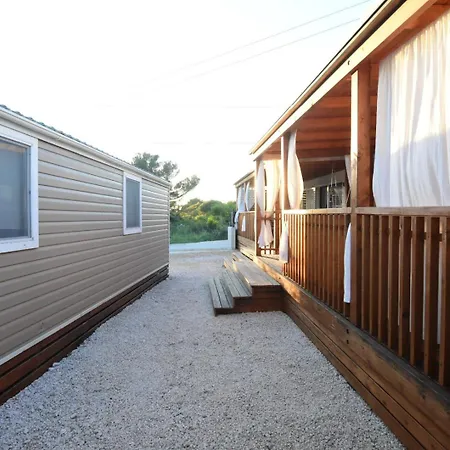 キャンプ場 Mobile Homes Sara - Camping Turanj , Adriatic , Dalmatia *
